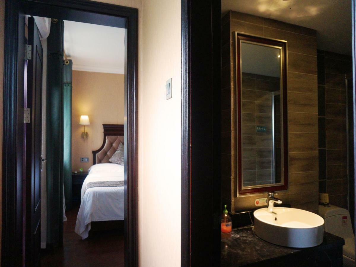 The Mansion 1940 Guilin Hotel Room photo